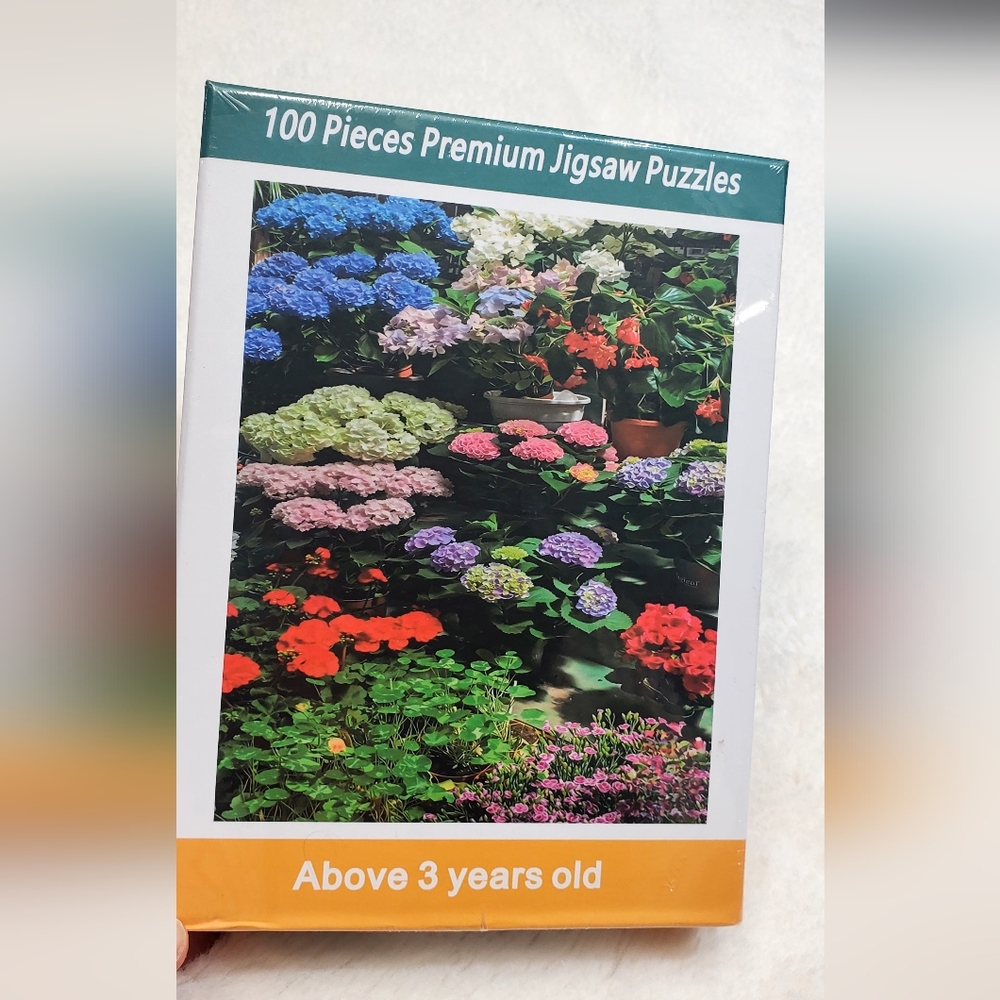100 Piece Premium Jigsaw Puzzle with Colorful Flowers - Brand New